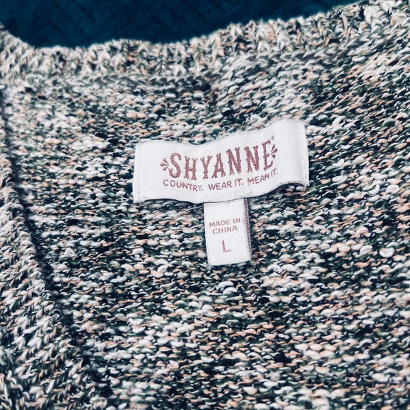 SHYANNE Bohemian Knit Button-Up Fashion Vest - Picture 4 of 9